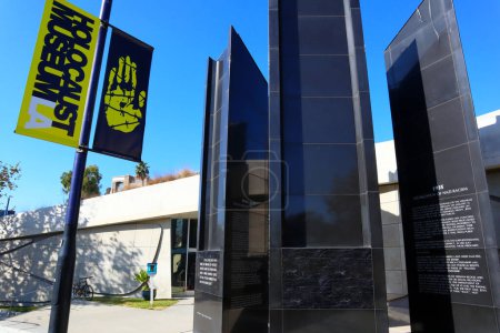 Foto de Los Ángeles, California - 22 de noviembre de 2023: Holocaust Museum LA located at 100 The Grove Dr, Los Angeles - Imagen libre de derechos