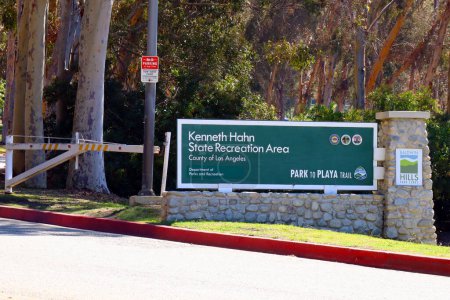 Téléchargez les photos : Los Angeles, Californie - 4 octobre 2023 : Kenneth Hahn State Recreation Area, une unité du parc d'État de Californie dans les montagnes Baldwin Hills de Los Angeles - en image libre de droit