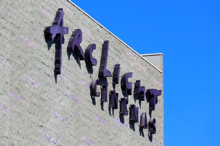 Foto de Hollywood, Los Ángeles, California - 5 de octubre de 2023: logo ArcLight Cinemas en Hollywood - Imagen libre de derechos