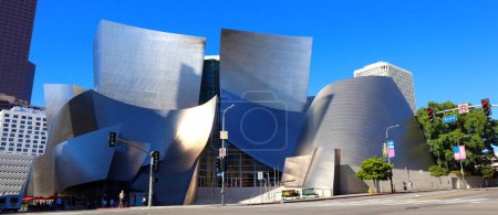 Téléchargez les photos : Los Angeles, Californie - 7 octobre 2023 : Walt Disney Concert Hall situé au 111 S Grand Ave, Los Angeles - en image libre de droit