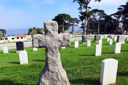 Foto de San Francisco, California - 24 de octubre de 2023: Cementerio Nacional de San Francisco en Presidio Park - Imagen libre de derechos