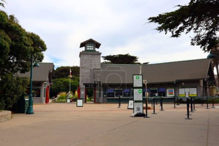 Téléchargez les photos : San Francisco, Californie - 25 octobre 2023 : Zoo de San Francisco situé sur Sloat Blvd et Upper Great Hwy - en image libre de droit