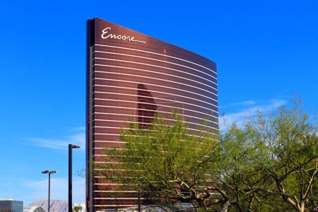 Foto de Las Vegas, Nevada - 7 de diciembre de 2023: Encore At Wynn Las Vegas, hotel de lujo ubicado en 3121 S Las Vegas Blvd, Las Vegas, NV - Imagen libre de derechos