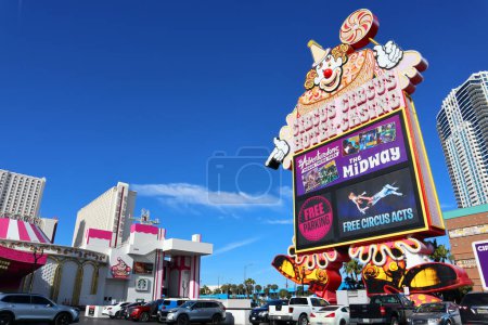 Téléchargez les photos : Las Vegas, Nevada - 7 décembre 2023 : Las Vegas, Nevada : Circus Circus Hotel situé au 2880 S Las Vegas Blvd, Las Vegas, NV - en image libre de droit
