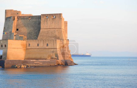Téléchargez les photos : Castel dell' Ovo - Napoli - en image libre de droit