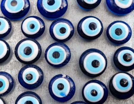 Téléchargez les photos : Perles traditionnelles mauvais oeil - en image libre de droit