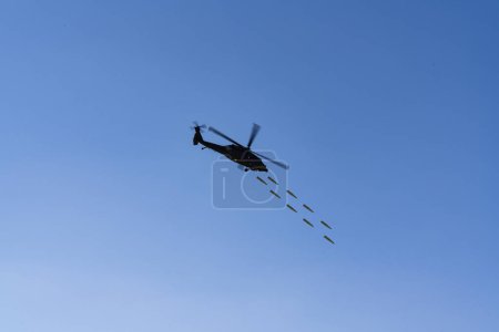 Foto de Aeronaves que realizan acrobacias en el airshow - Imagen libre de derechos