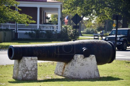 Photo for The Lincoln Gun, Fort Monroe. 15-inch Rodman Gun, 1860. Hampton, VA, USA, October 4, 2019. Gun with marker sign. - Royalty Free Image