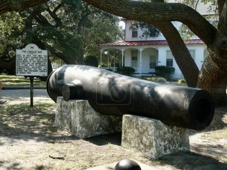 Photo for The Lincoln Gun, Fort Monroe. 15-inch Rodman Gun, 1860. Hampton, VA, USA, October 4, 2019. Gun with marker sign. - Royalty Free Image