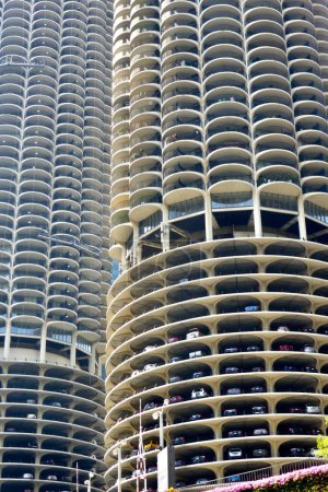 Foto de Apartamentos y Parking Garaje en The Marina City Buildings. Diseñado por Bertrand Goldberg, 1968. Chicago, IL, EE.UU. septiembre 16, 2016. - Imagen libre de derechos