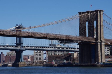 Foto de El puente de Brooklyn, Manhattan. Nueva York, NY, Estados Unidos. abril 4, 2015. - Imagen libre de derechos