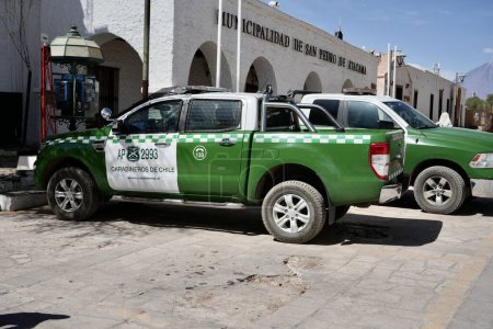 Foto de Vehículo de Policía de Carabineros De Chile, San Pedro de Atacama, Chile. 15 de octubre de 2023. - Imagen libre de derechos