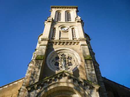 Téléchargez les photos : Tour de l'église Notre-Dame du Bon Secours, Bon Secours à Boucau, France - en image libre de droit