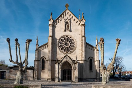 Sakrale Architektur: Die Kirche Notre-Dame des Forges in Tarnos im französischen Baskenland