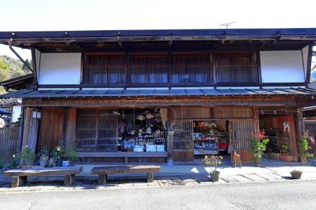 Téléchargez les photos : Magome-juku (Nakasendo) un arrêt rustique sur une route de l'ère féodale à Magome, Nakatsugawa, Gifu, Japon - en image libre de droit