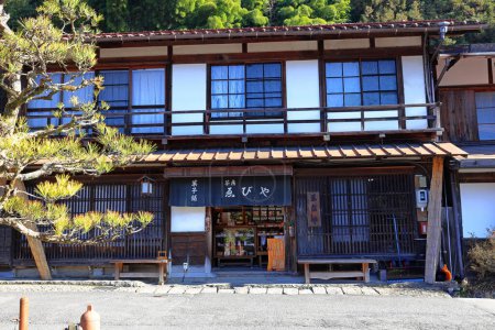 Téléchargez les photos : Magome-juku (Nakasendo) un arrêt rustique sur une route de l'ère féodale à Magome, Nakatsugawa, Gifu, Japon - en image libre de droit