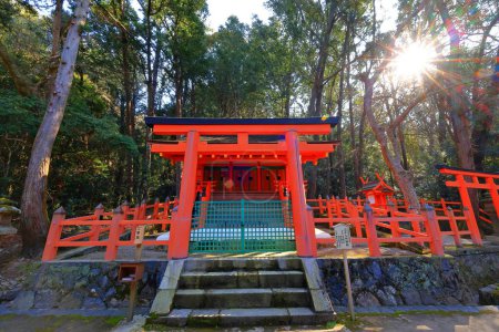 Foto de Kasuga Taisha, un santuario sintoísta con hermosa linterna en Kasuganocho, Nara, Japón - Imagen libre de derechos