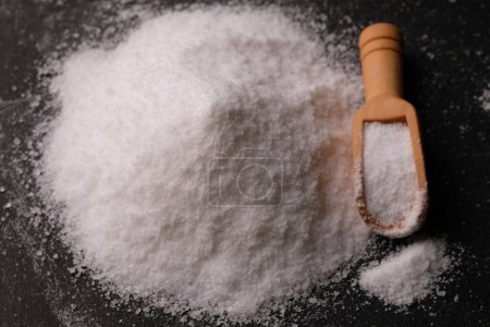 fine salt. Table salt is a type of mineral that can make it taste salty. Usually the commonly available table salt is sodium chloride (NaCl) which is produced by sea water.