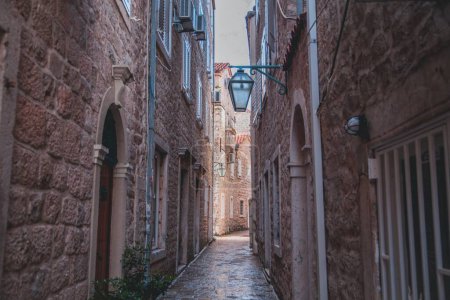 Téléchargez les photos : Vue sur la vieille ville de Budva au Monténégro - en image libre de droit