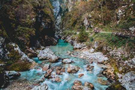Foto de Gargantas de Tolmin en el Parque Nacional de Triglav en Eslovenia - Imagen libre de derechos