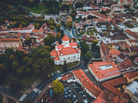 Téléchargez les photos : Cathédrale orthodoxe du Théotokos par Drone à Vilnius - en image libre de droit