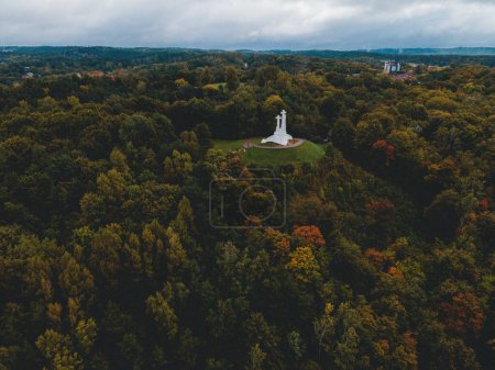 Téléchargez les photos : Monument aux Trois Croix par drone à Vilnius, Lituanie - en image libre de droit