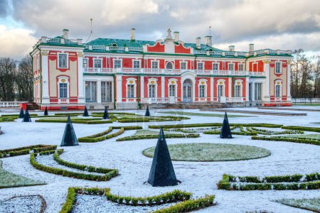 Téléchargez les photos : Palais Kadriorg à Tallinn, Estonie en hiver - en image libre de droit