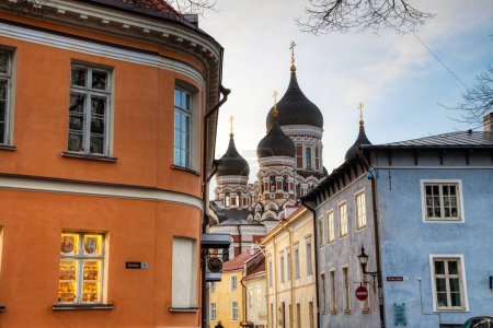 Téléchargez les photos : Vue sur les rues de la vieille ville de Tallinn - en image libre de droit
