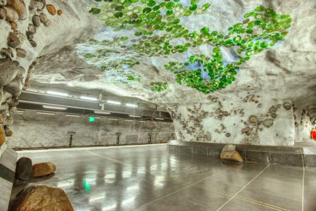 Téléchargez les photos : La gare de Nackrosen de Stockholm Tunnelbana - en image libre de droit