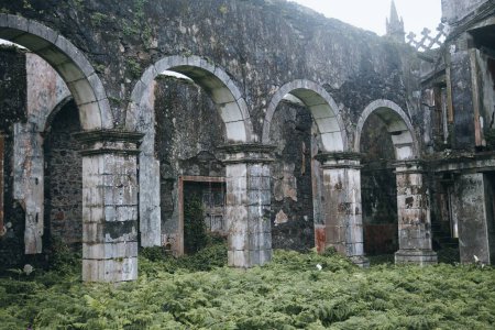 Foto de Iglesia abandonada (Igreja de Sao Mateus) en Faial, Azores - Imagen libre de derechos