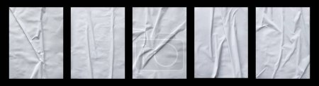 Foto de Set de papel blanco pegado en blanco para superposición de textura de póster. Patrón arrugado y arrugado para fondo. Colección de papel mojado estera para carteles de maqueta, volante, folleto y diseño de pancartas - Imagen libre de derechos
