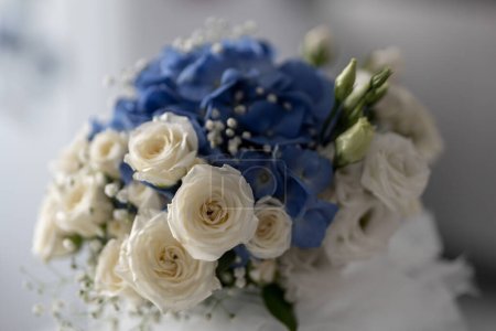 white and blue wedding bouquet 