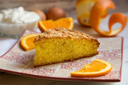 Orange sponge cake with yogurt