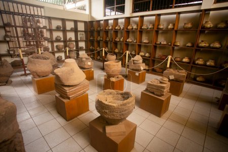 Téléchargez les photos : Musée et atelier de céramique dans la ville de Chazuta dans la jungle péruvienne. - en image libre de droit