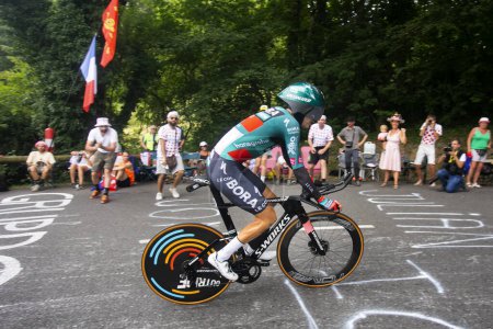 Téléchargez les photos : Domancy, France 18 juillet 2023 : JORDI MEEUS (BORA - HANSGROHE GER) en contre-la-montre au Tour de France. - en image libre de droit