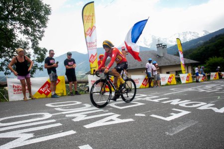 Téléchargez les photos : Domancy, France 18 juillet 2023 : TORSTEIN TREN (UNO-X PRO CYCLING TEAM NOR) en contre-la-montre au Tour de France. - en image libre de droit