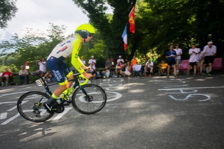 Téléchargez les photos : Domancy, France 18 juillet 2023 : LILIAN CALMEJANE (BORA - HANSGROHE GER) en contre-la-montre au Tour de France 2023. - en image libre de droit