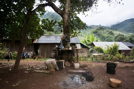 Foto de Pueblo indígena de la tribu High Hill en las montañas de la provincia de Chiang Rai en Tailandia. - Imagen libre de derechos