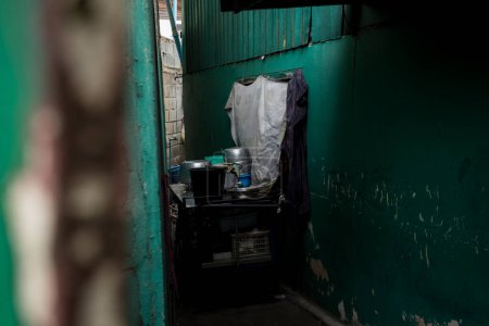 Foto de Puesto de cocina callejera en las calles de Bangkok, Tailandia. - Imagen libre de derechos