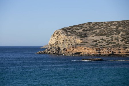 Téléchargez les photos : Îlots situés à Cala Comte sur l'île d'Ibiza. - en image libre de droit