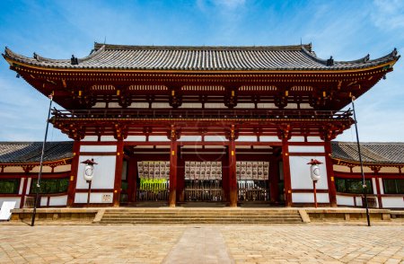 Téléchargez les photos : Palais impérial de Kyoto au printemps, Japon - en image libre de droit