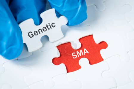 SMA spinale Muskelatrophie, Word Genetic i SMA, Konzept, eine seltene Krankheit, ein genetischer Defekt, bei dem die Neuronen im Rückenmark, die für Muskelkontraktion und Entspannung verantwortlich sind, allmählich absterben