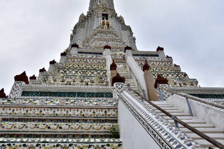 Foto de Wat Yannasang Wararam templo budista en Huai Yai en la provincia de Chonburi de Tailandia - Imagen libre de derechos