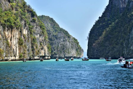 Téléchargez les photos : Belle vue sur les îles Phi Phi à Phuket, Thaïlande - en image libre de droit