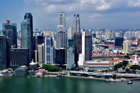 Téléchargez les photos : Marina Bay, Singapour - 19 février 2019 : Les bâtiments historiques et les attractions touristiques de Singapour - en image libre de droit