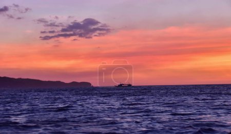 Foto de Hermosa puesta de sol tropical en Boracay, Filipinas - Imagen libre de derechos