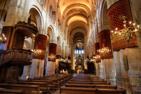 Photo for Toulouse, France - January 14, 2023: Interior of the basilica of Saint-Sernin in Toulouse. The Romanesque church is a pilgrimage destination on Routes of Santiago de Compostela. - Royalty Free Image