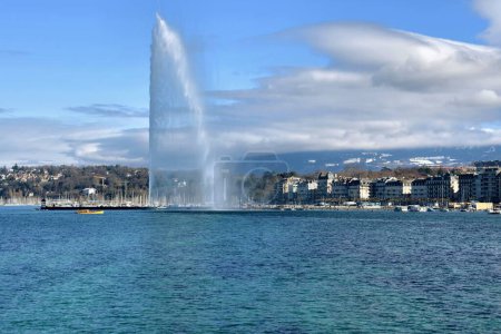 Foto de La fuente Jet d 'eau, símbolo de Ginebra, Suiza - Imagen libre de derechos