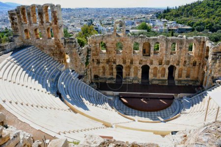 Foto de Teatro Odeon Herodes Atticus cerca de la Acrópolis en Atenas, Grecia. - Imagen libre de derechos