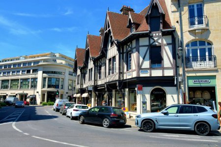 Téléchargez les photos : Reims, France - 15 juin 2023 : Architecture de Reims, une ville de Champagne-Ardenne - en image libre de droit